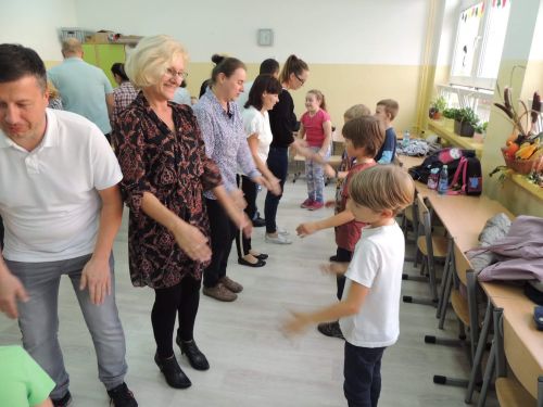 received 2418479485055965