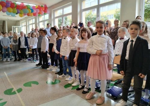 Slubowanie uczniow klas pierwszych....